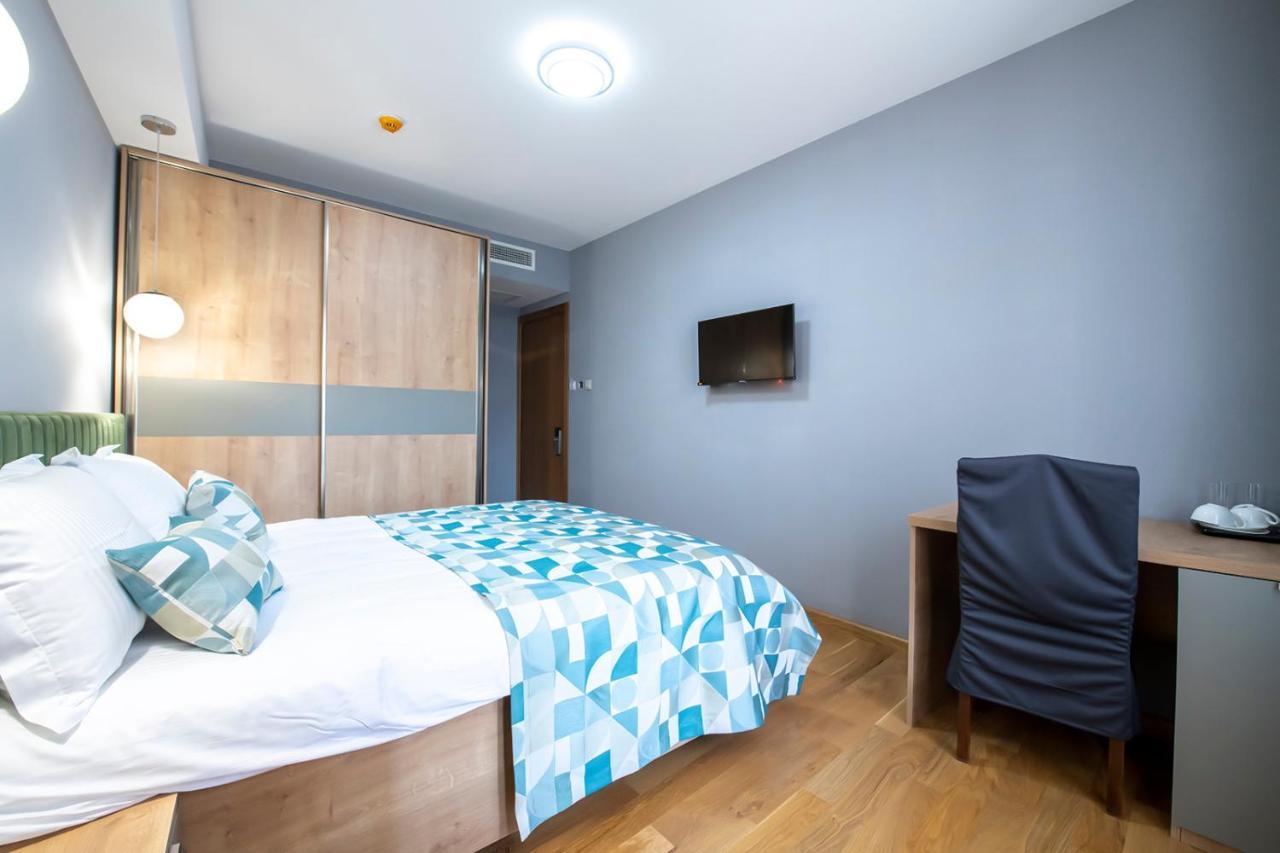 Hotel Solo Tiflis Dış mekan fotoğraf