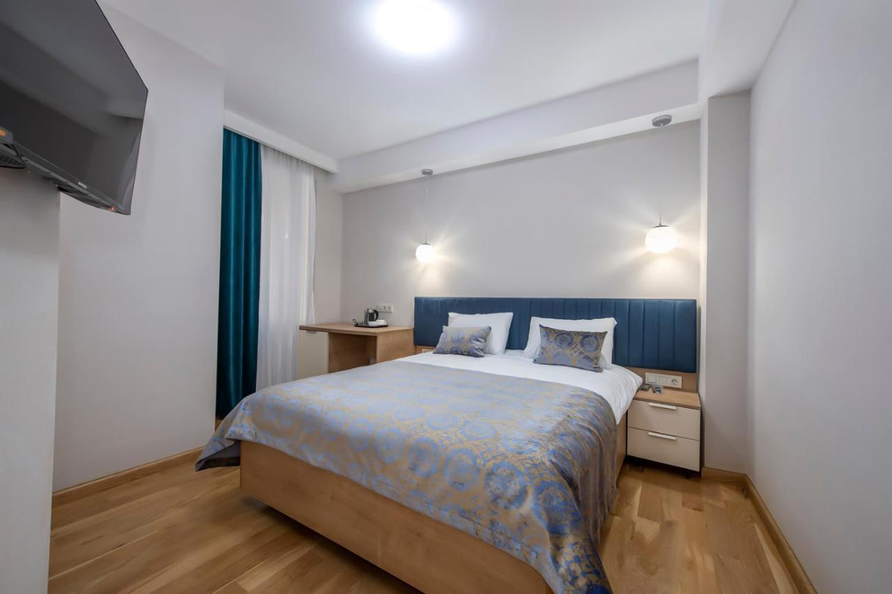 Hotel Solo Tiflis Dış mekan fotoğraf